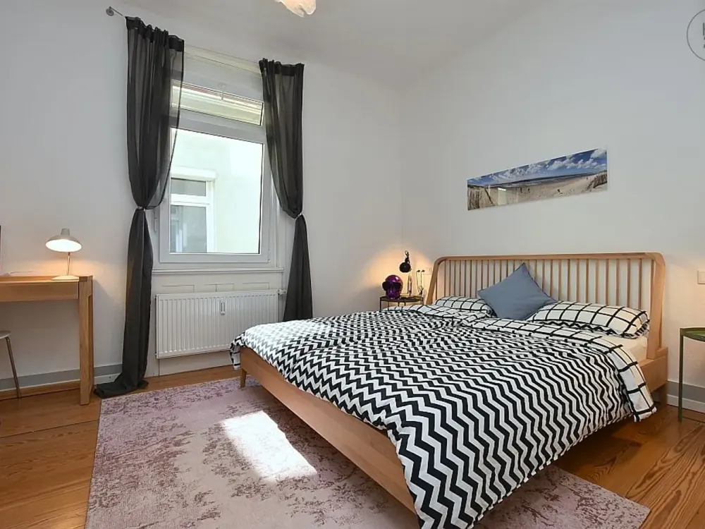 Modern Furnished Apartment with Balcony in Stuttgart Bad Cannstatt