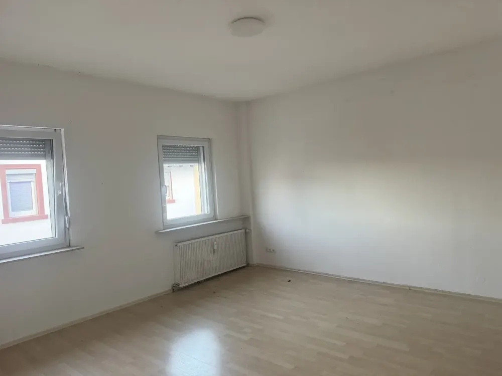 Sehr große zentral gelegene Wohnung