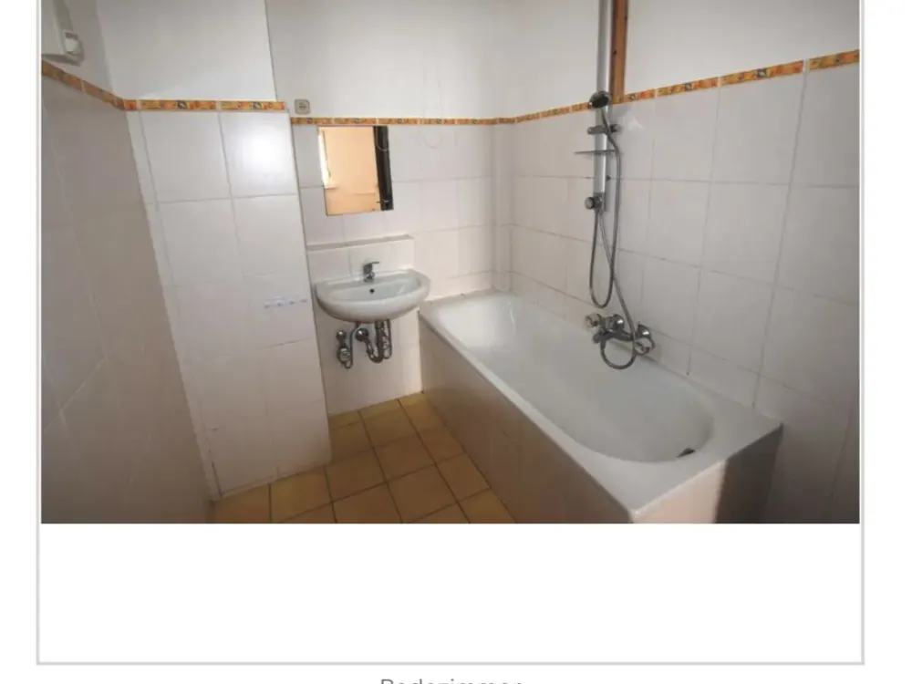 Sehr große zentral gelegene Wohnung