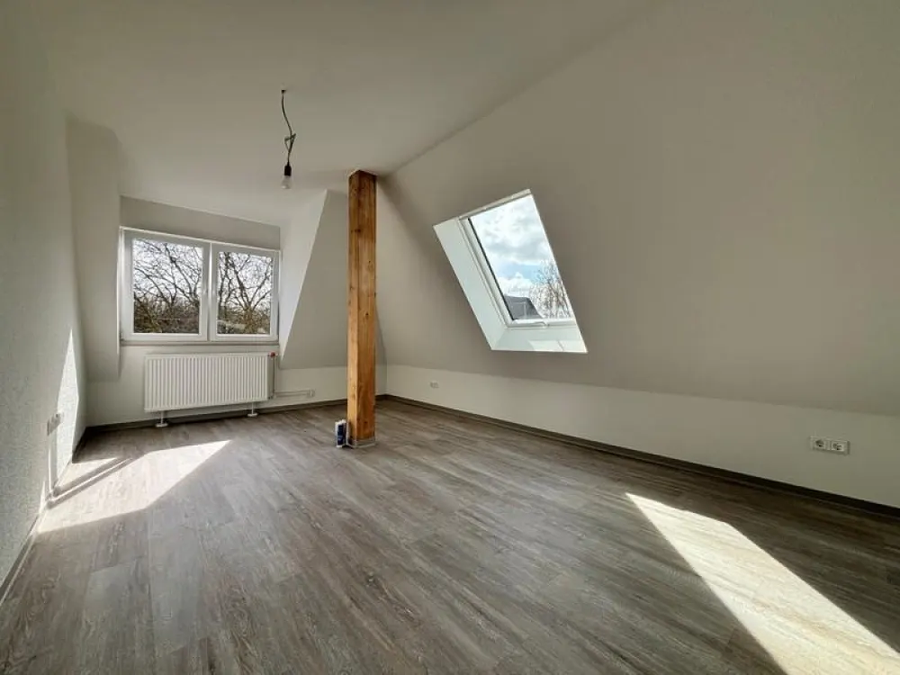 Neu! Moderne 2-Zimmer-Dachgeschosswohnung in ruhiger Waldrandlage, Erstbezug