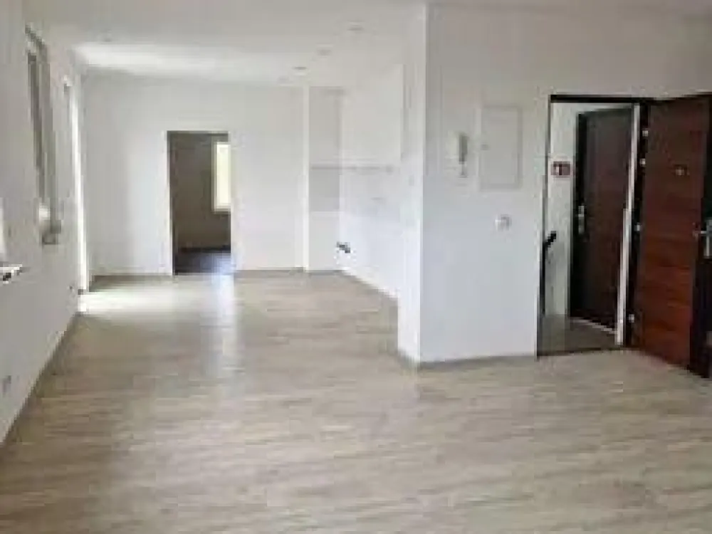 Sonnige Dachgeschosswohnung über den Dächern von Waßmannsdorf