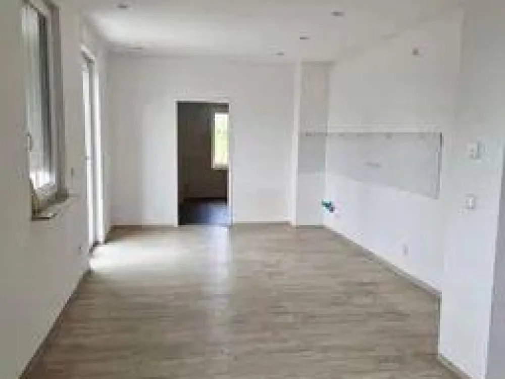 Sonnige Dachgeschosswohnung über den Dächern von Waßmannsdorf