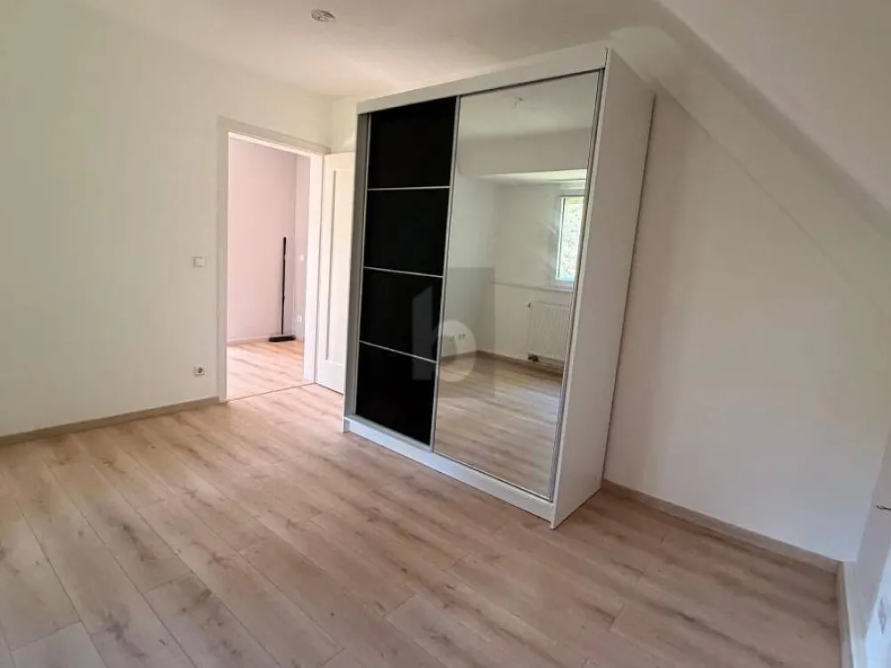 TOP LAGE MIT VIEL GRÜN