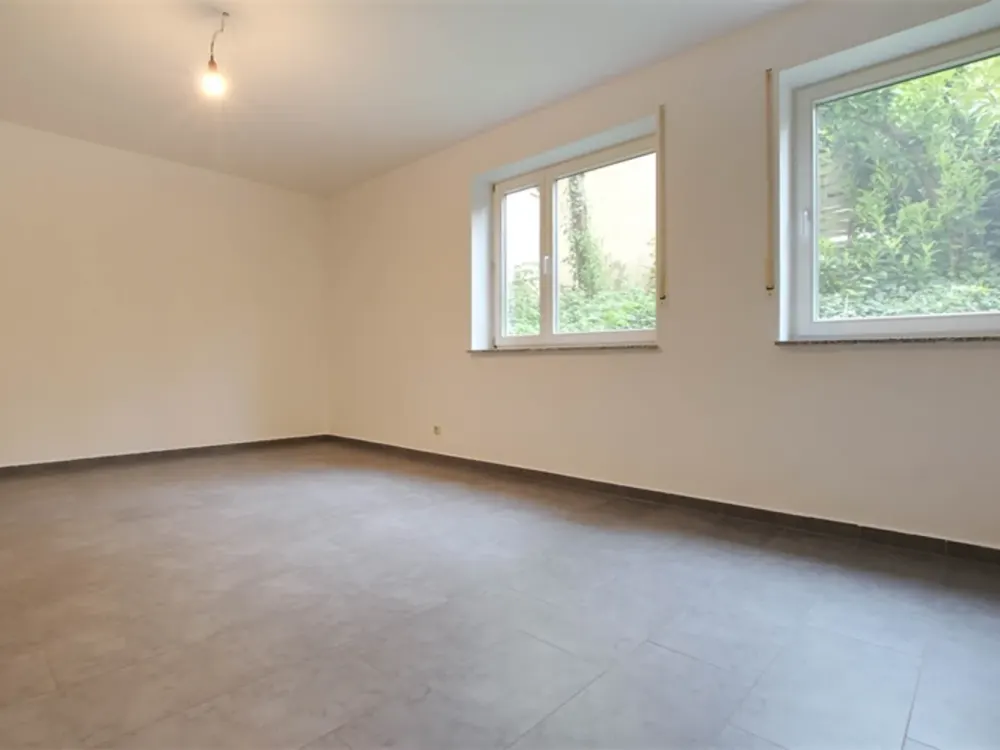 Schöne 3,5 Zimmerwohnung mit Garten und großer Terrasse in Schwalbach
