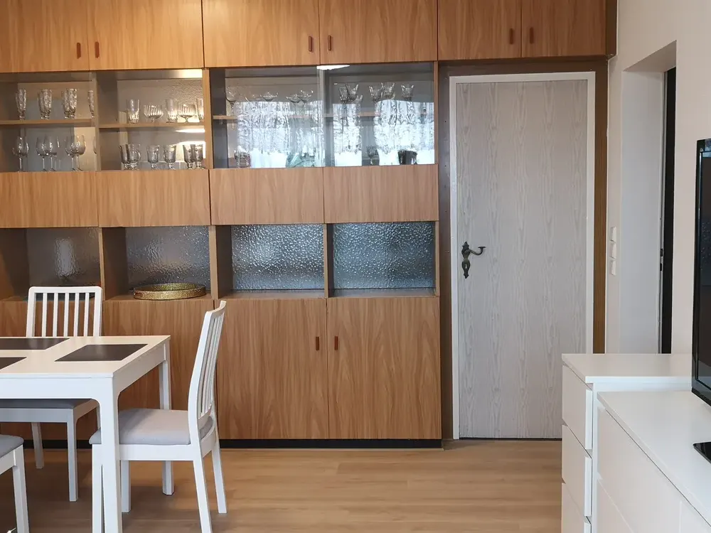Möblierte 2-Zimmerwohnung incl. Strom,Heizung,Wasser,Internet (Parkplatz möglich)