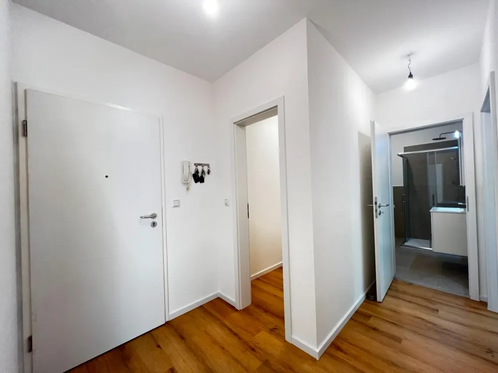 Schwachhausen First Occupancy Bright 2-Room Apartment approx. 64 sqm & South Balcony