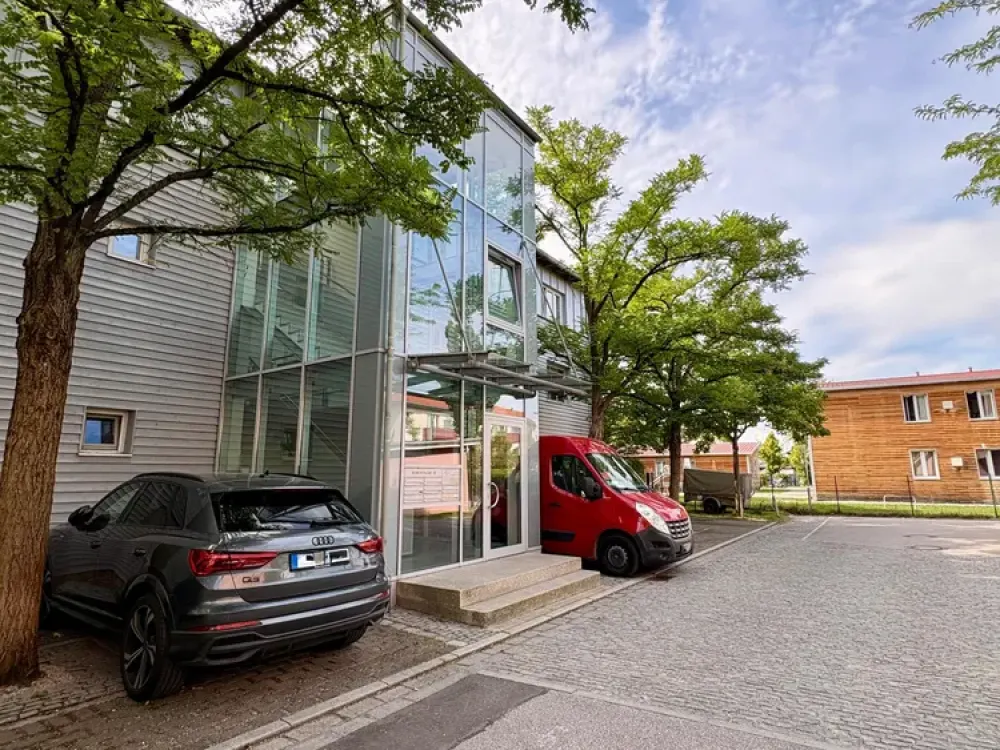 2-Zimmer-Wohnung mit eigener Terrasse & Garten