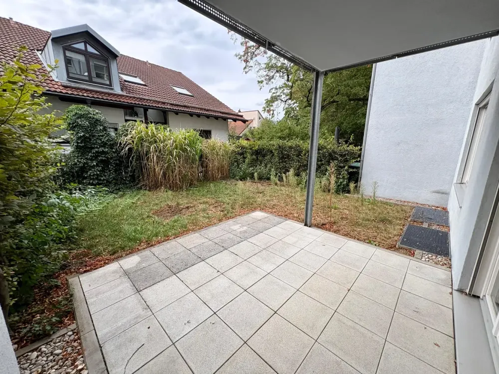 2-Zimmer-Wohnung mit eigener Terrasse & Garten
