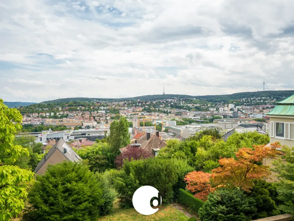 Haus im Haus - Großzügige Wohnetage im Stuttgarter Norden / Relenberg mit Aussicht und Garten