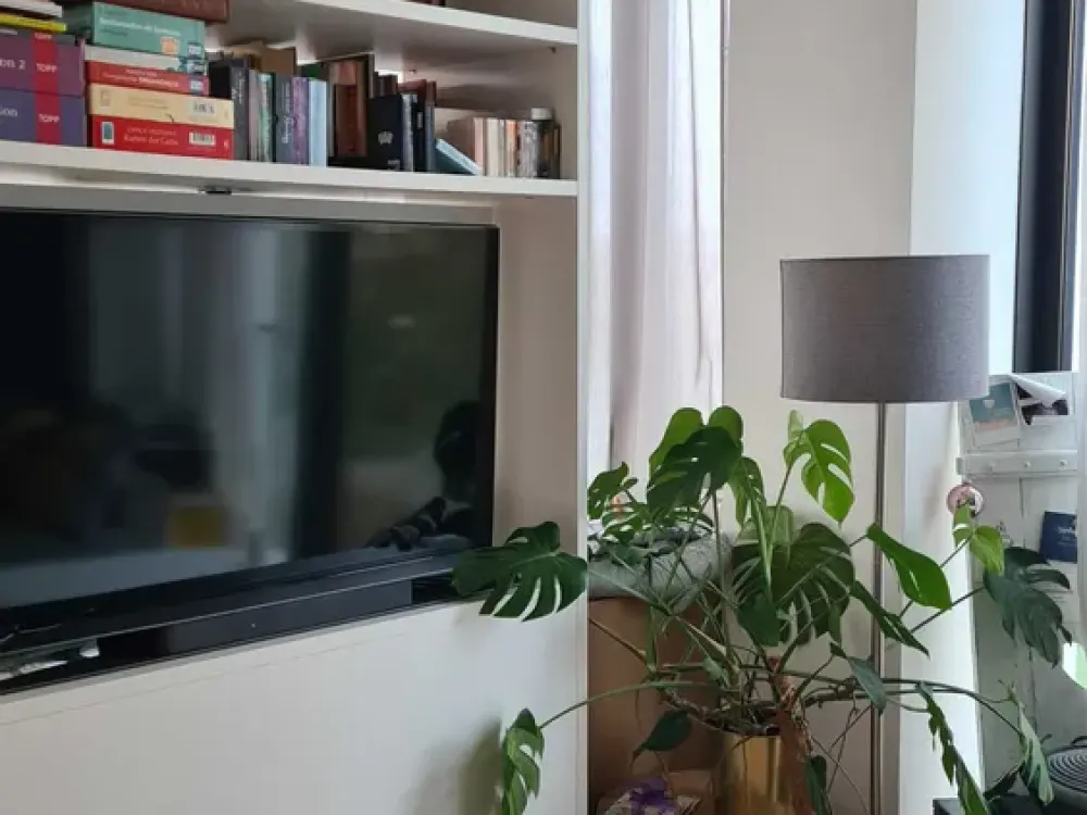 Geschmackvolle Wohnung mit drei Zimmern sowie Dachterrasse zu vermieten