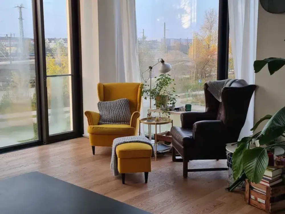 Geschmackvolle Wohnung mit drei Zimmern sowie Dachterrasse zu vermieten