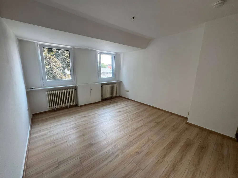 Gemütliche 2- Zimmerwohnung inruhiger Lage sucht Nachmieter! WG-geeignet!!!!