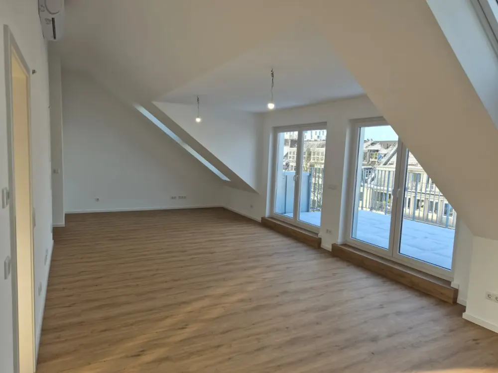 Exklusiver Dachgeschossausbau 2026 mit Klimaanlage & traumhafter Dachterrasse