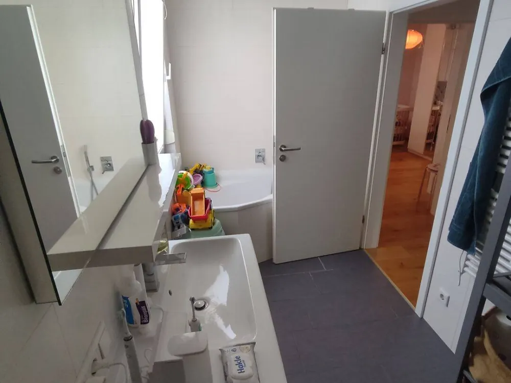 Moderne 4-Zimmer-Maisonettewohnung mit Dachterrasse, Herkules-Blick und Aufzug in Kassel-Jungfernkopf