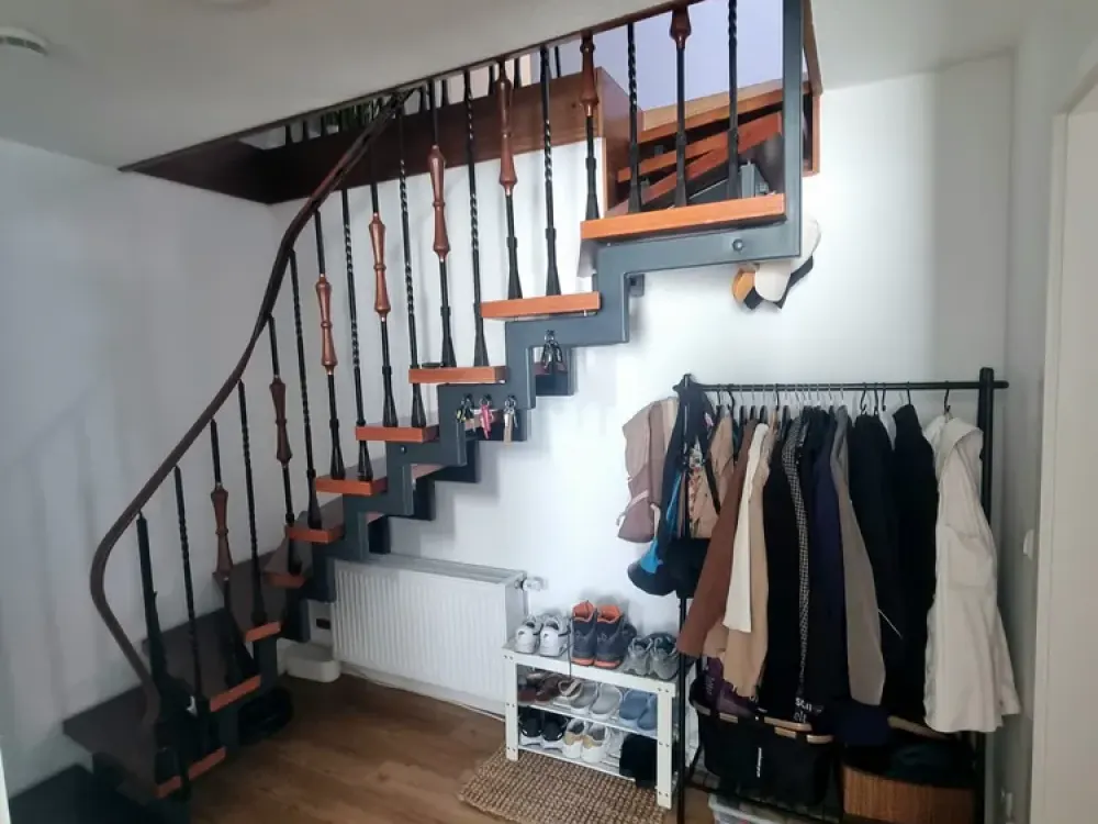 Attraktive Maisonette-Wohnung im Altbau mit Dachterrasse