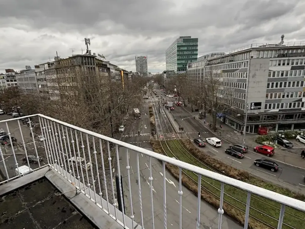 Traumwohnung mit Ausblick und großer Dachterrasse mitten in Düsseldorf