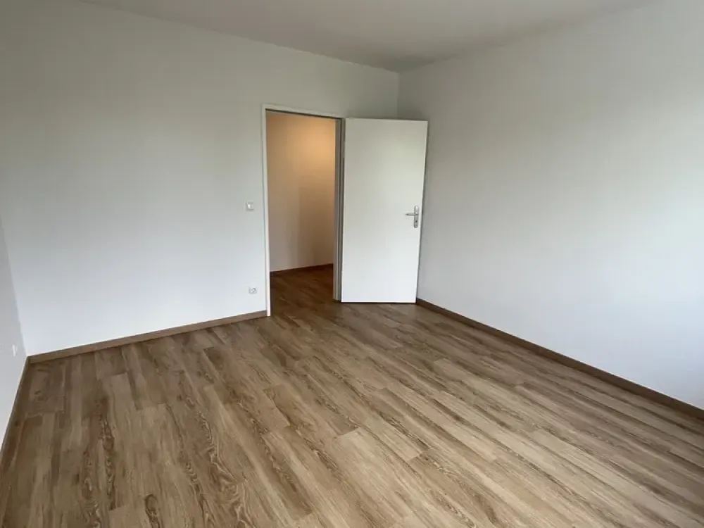 Sanierte 3-Zimmerwohnung mit Balkon in den Ortler Gärten