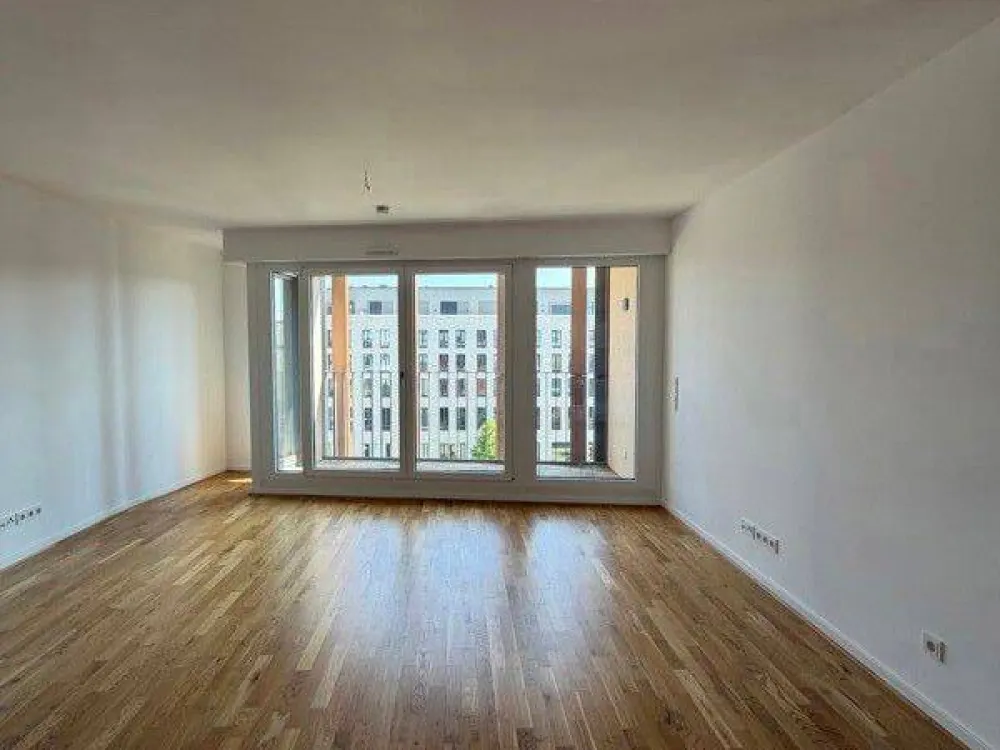 Lichtdurchflutete 3-Raum-Wohnung mit EInbauküche und Balkon