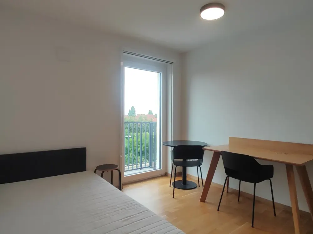 Zweitbezug in oberster Etage mit Aufzug (6.02)