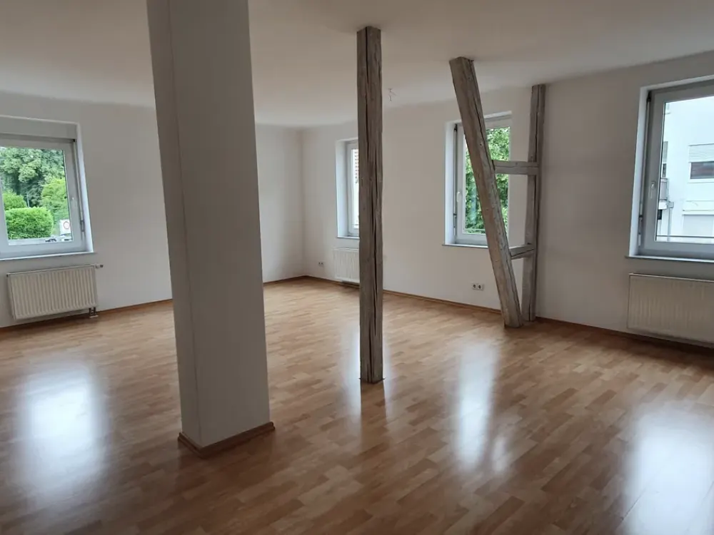 Sonnendurchflutete 4-Zimmer-Wohnung in begehrter Lage in Esslingen am Neckar