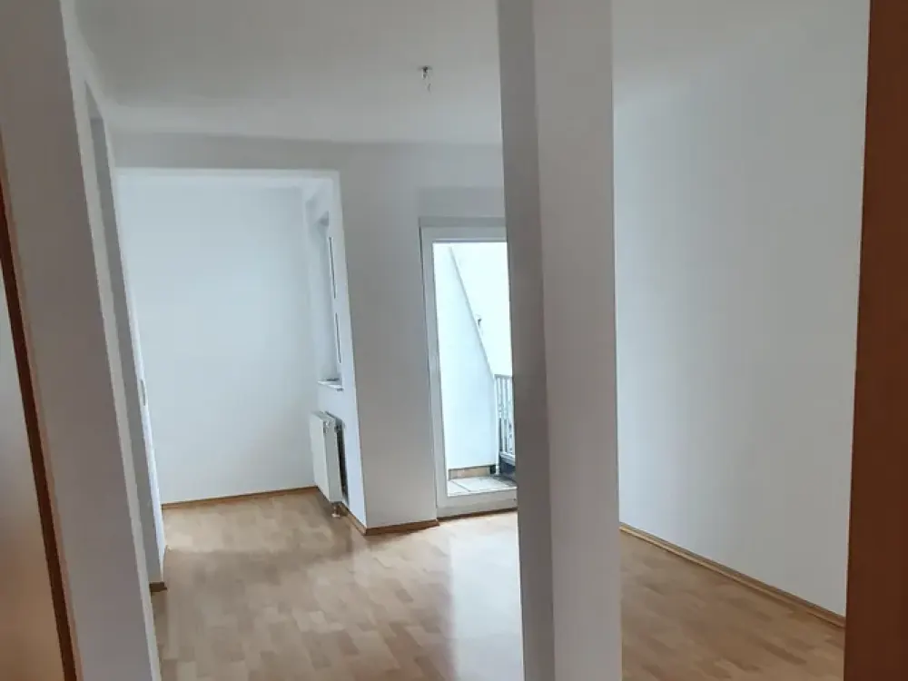 Sonnendurchflutete 4-Zimmer-Wohnung in begehrter Lage in Esslingen am Neckar