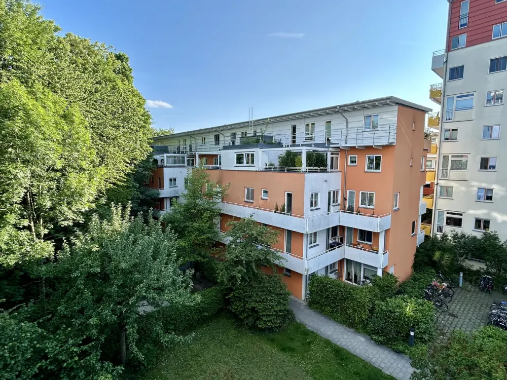 Moderne, hochwertige und voll möblierte Einzimmerwohnung im grünen Paradies mit Toplage!