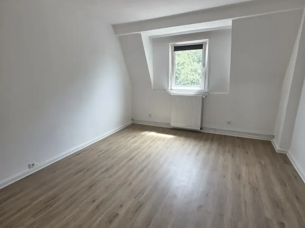 Moderinsierte Altbauwohnung in Rödelheim