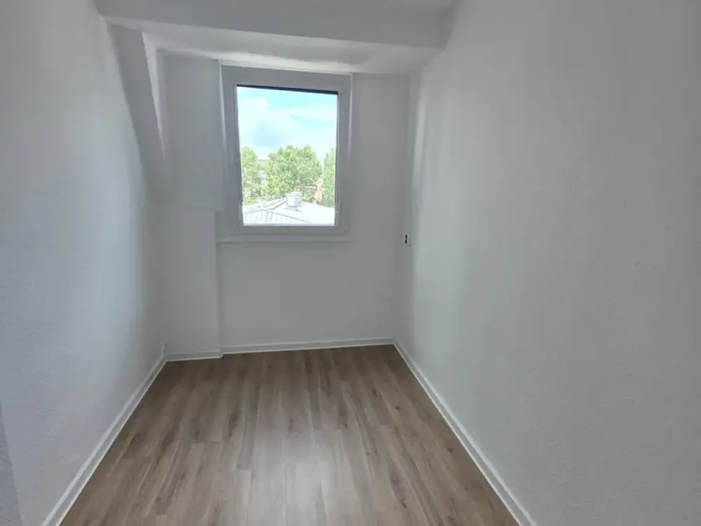 Moderinsierte Altbauwohnung in Rödelheim