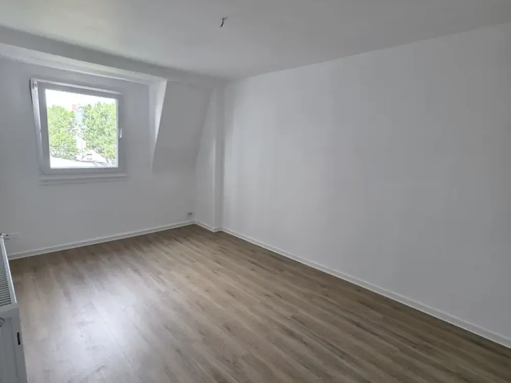Moderinsierte Altbauwohnung in Rödelheim