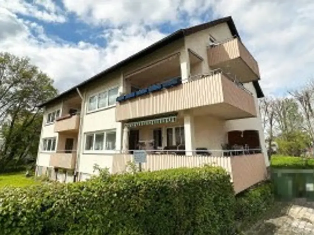 Neuwertige 3-Zimmerwohnung mit Südbalkon in ruhiger, grüner Wohnlage von Stuttgart-Möhringen