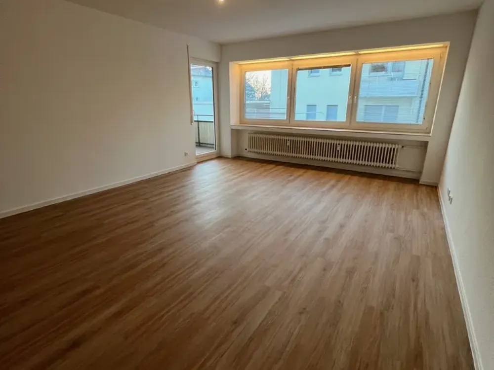 Neuwertige 3-Zimmerwohnung mit Südbalkon in ruhiger, grüner Wohnlage von Stuttgart-Möhringen