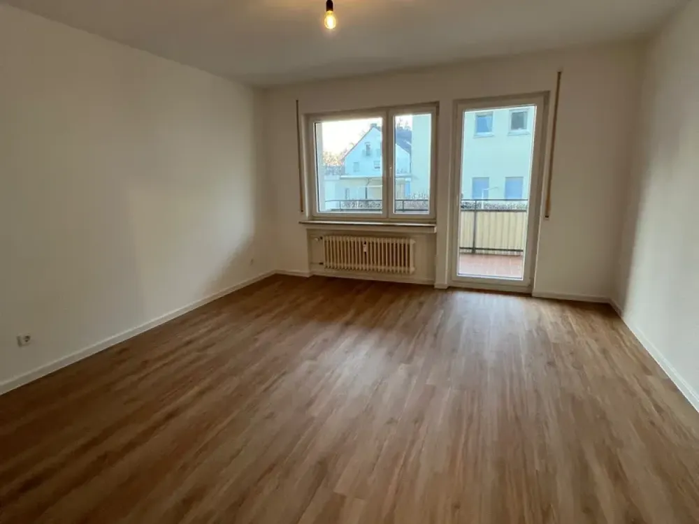 Neuwertige 3-Zimmerwohnung mit Südbalkon in ruhiger, grüner Wohnlage von Stuttgart-Möhringen