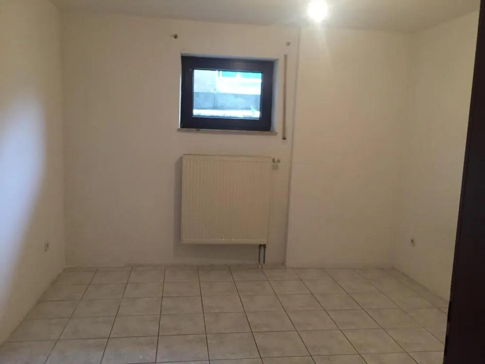 Gemütliche 70 m² Souterrain-Wohnung mit Klimaanlage