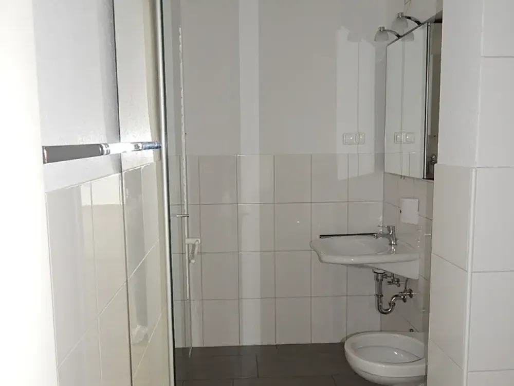 Renovierte 3-Zimmer-EG-Wohnung mit Balkon gefällig!
