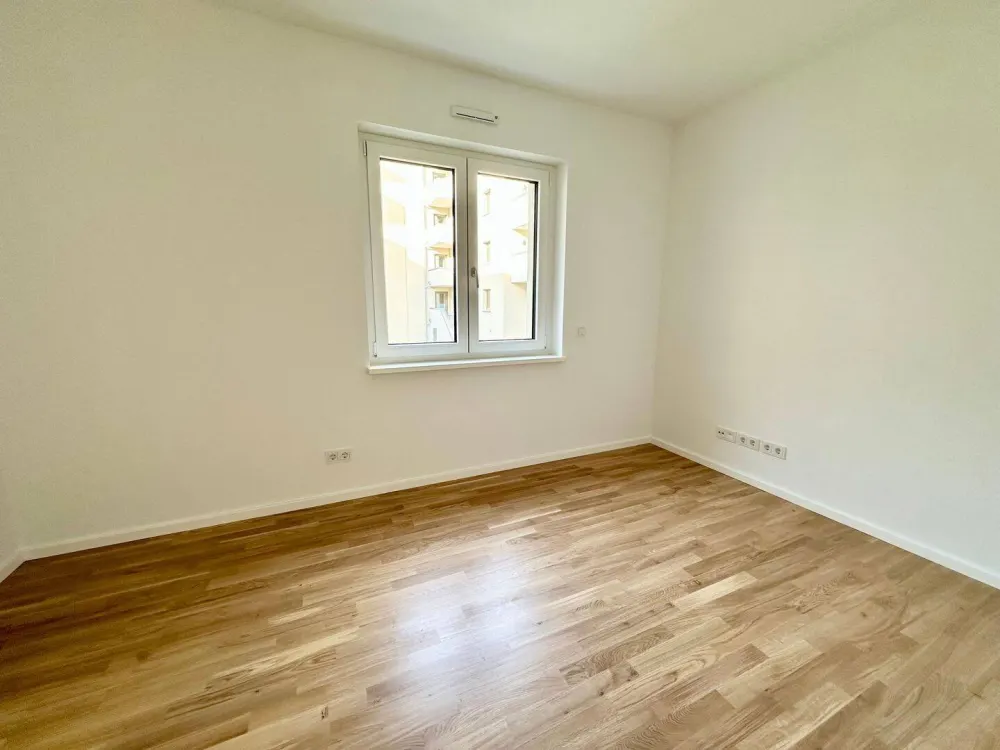 * Erstbezug HafenCity - moderne 4 Raumwohnung mit Einbauküche, großer Loggia und schönem Blick *