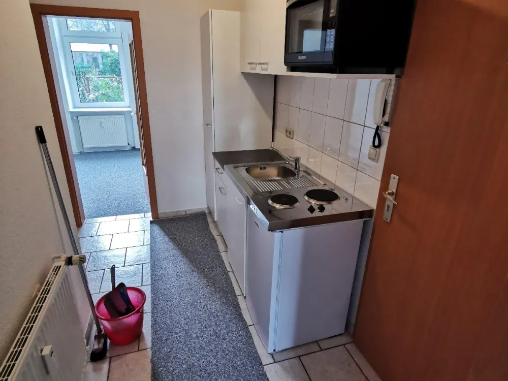 Schöne 1 Raum Wohnung in der KTV