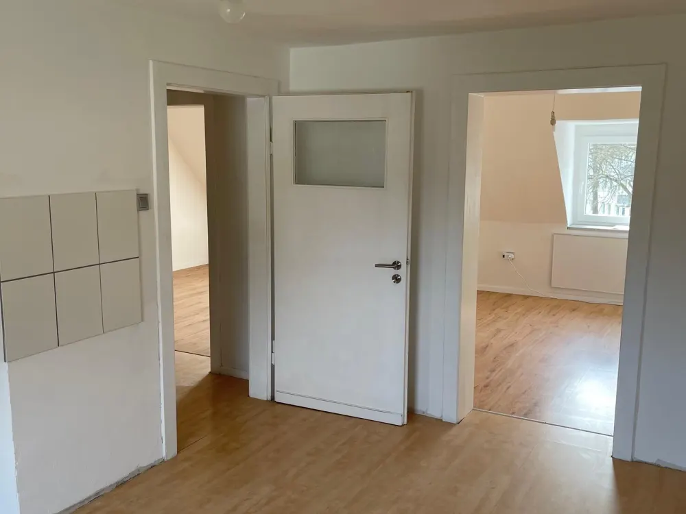 Renovierte 2-Zimmer-Dachgeschosswohnung, 45 m², Wericastraße 2