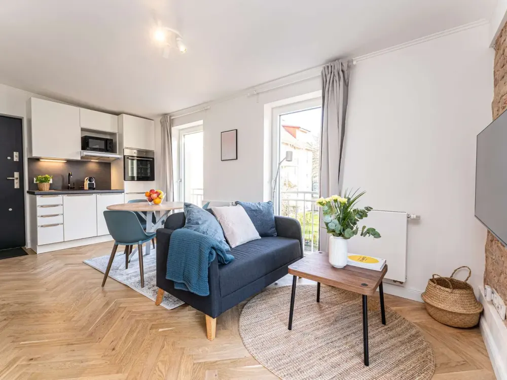 Completely renovated studio apartment with garden in a new building in Berlin