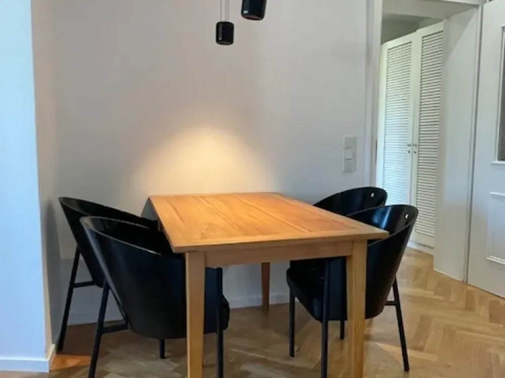 *** fully furnished*** Lichtdurchflutete Rarität in Traumlage Nymphenburg