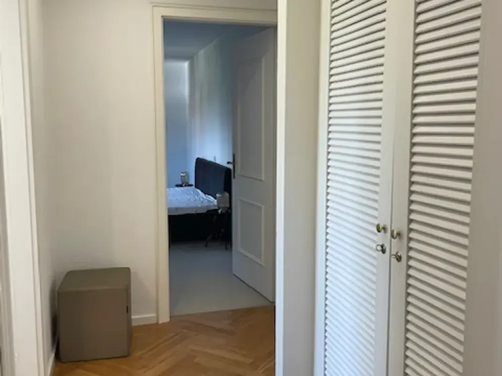 *** fully furnished*** Lichtdurchflutete Rarität in Traumlage Nymphenburg