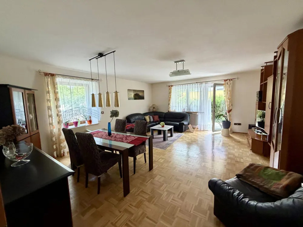 Großzügige, komplett eingerichtete 3-Zimmer Wohnung mit Garten in München Moosach