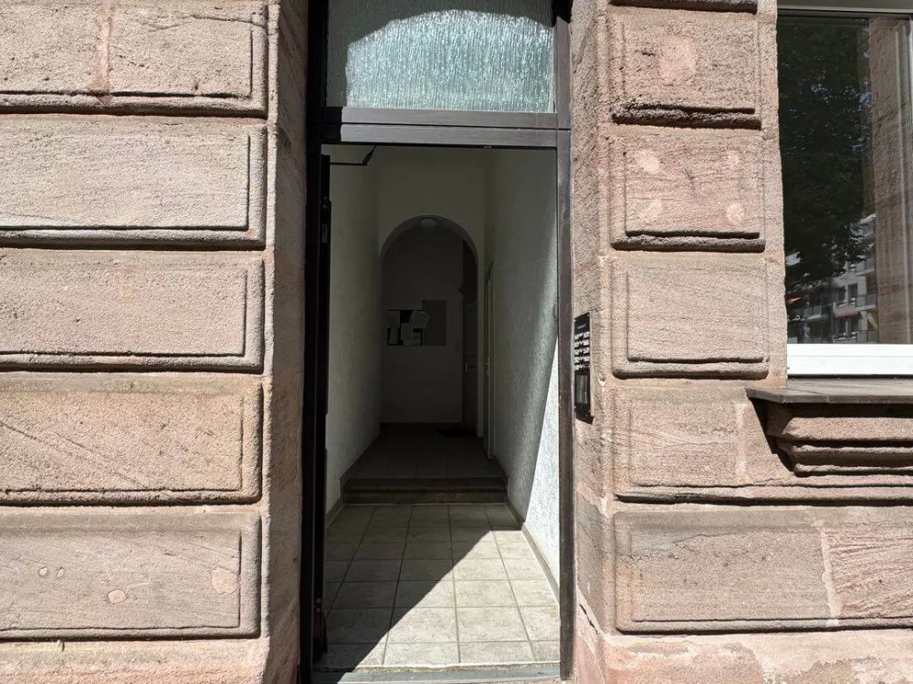 Charmante 80 m² Altbauwohnung im Hochparterre, Nürnberg Südstadt, mit zweitem separaten Zugang