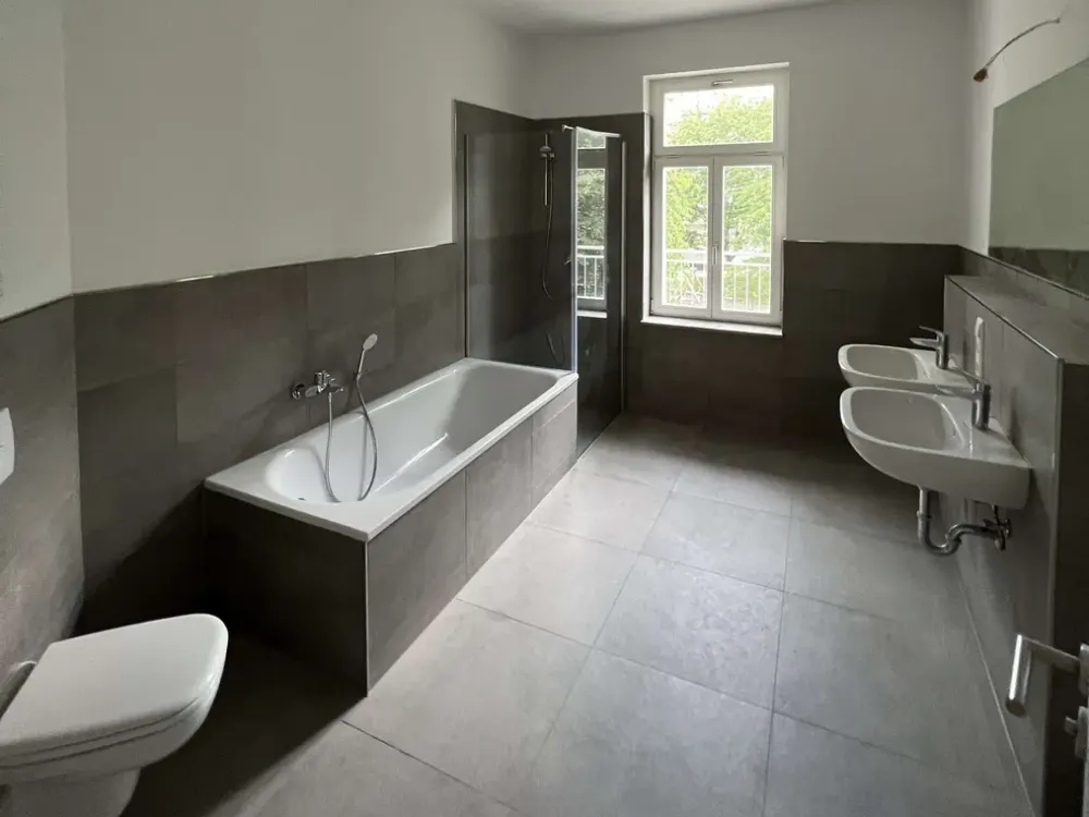 Schöne 2-Raumwohnung mit Balkon/ Fußbodenheizung und Tageslichtbad!!* WE14**