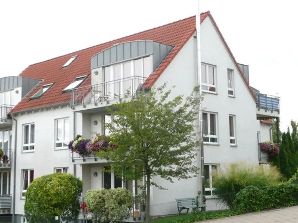 Modernes Wohnen: 2-Zimmer-Wohnung (teilmöbliert) in Sarstedt