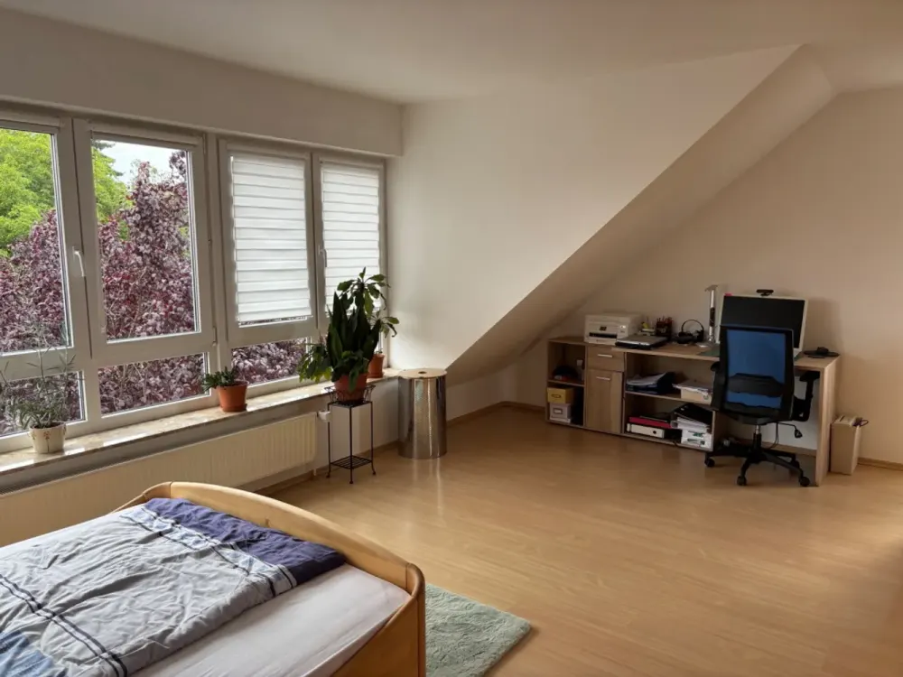 Modernes Wohnen: 2-Zimmer-Wohnung (teilmöbliert) in Sarstedt