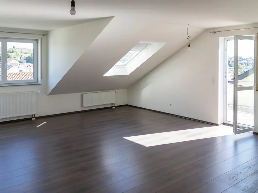 Klimatisierte Dachgeschosswohnung (3,5-Zimmer) in Top-Lage in Marbach am Neckar