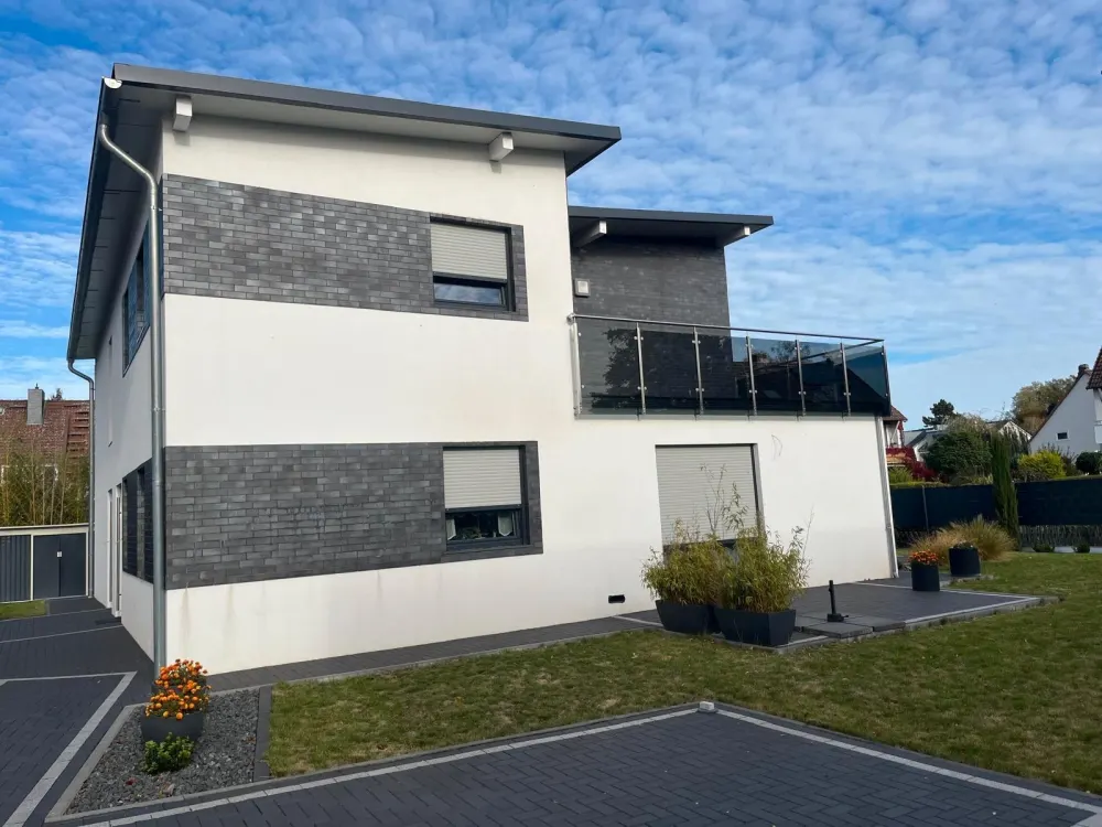 ERSTBEZUG Moderne 3-Zimmer-Einliegerwohnung mit separatem Eingang