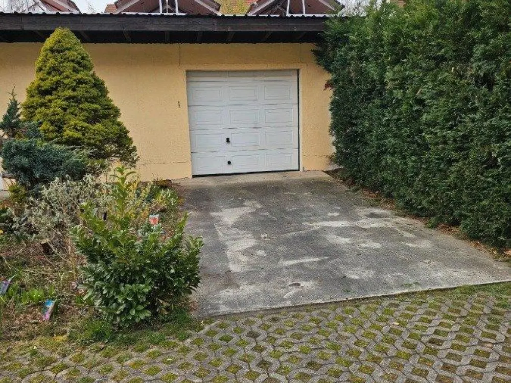 Barrierefrei mit Terase und Garten