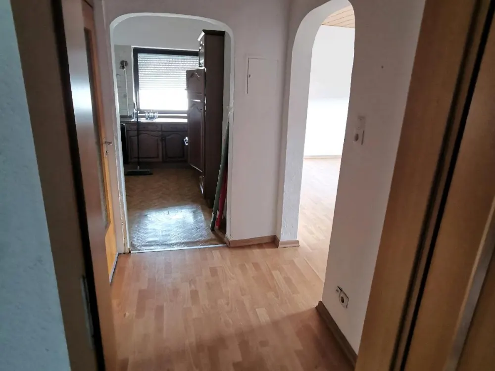 Sulzbach 3 ZKB ca. 70m2 in ruhiger Lage im 2 OG Altbau