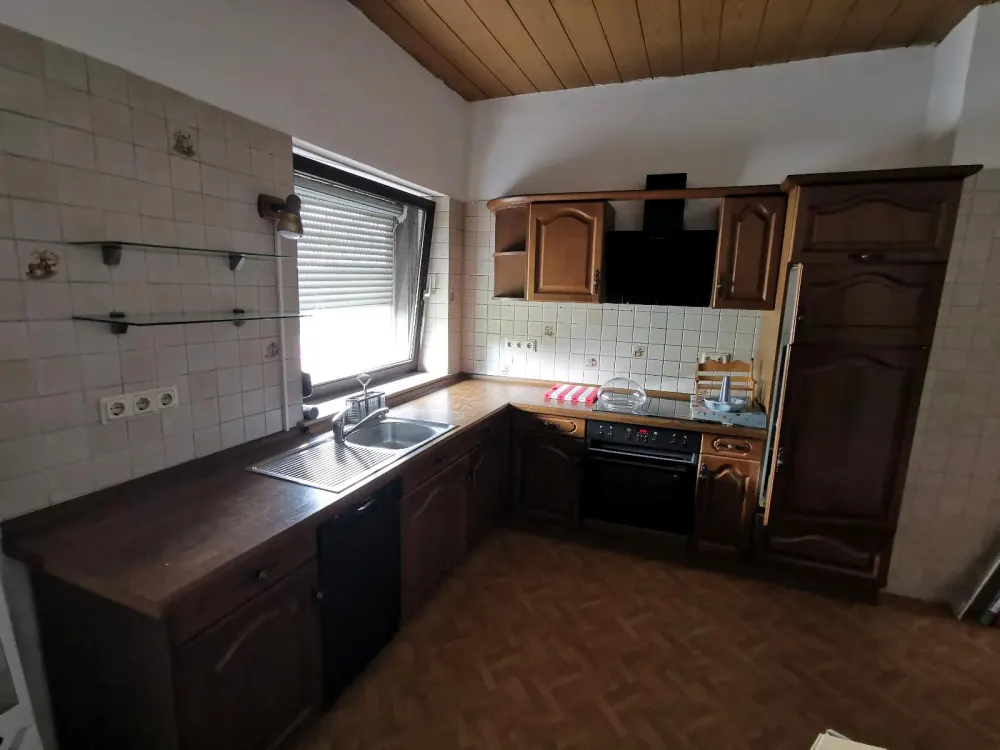 Sulzbach 3 ZKB ca. 70m2 in ruhiger Lage im 2 OG Altbau